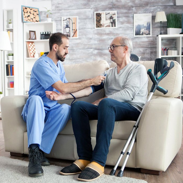 παθολόγος στο σπίτι